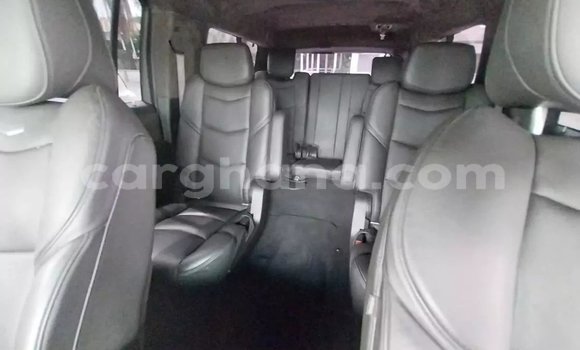Sayi Na hannu Cadillac Escalade Black Mota in Accra a Greater Accra Sayi Na hannu Cadillac Escalade Black Mota in Accra a Greater Accra