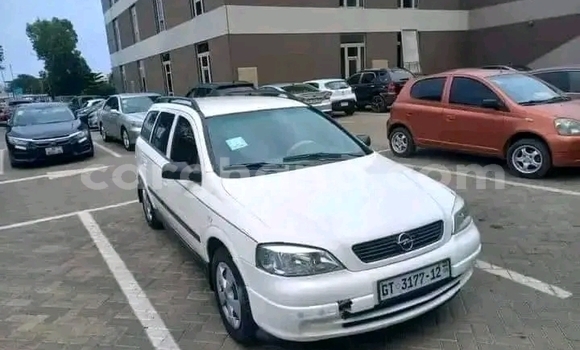 Buy Used Opel Astra White Car in Accra in Greater Accra Buy Used Opel Astra White Car in Accra in Greater Accra