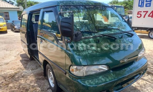Buy Used Toyota Hiace Green Car in Accra in Greater Accra