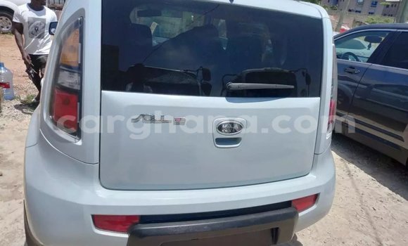 Buy Used Kia Soul White Car in Accra in Greater Accra Buy Used Kia Soul White Car in Accra in Greater Accra