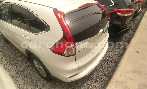 Sayi Na hannu Honda CR–V White Mota in Accra a Greater Accra Sayi Na hannu Honda CR–V White Mota in Accra a Greater Accra