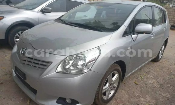 Sayi Na hannu Toyota Corolla Verso Azurfa Mota in Accra a Greater Accra Sayi Na hannu Toyota Corolla Verso Azurfa Mota in Accra a Greater Accra