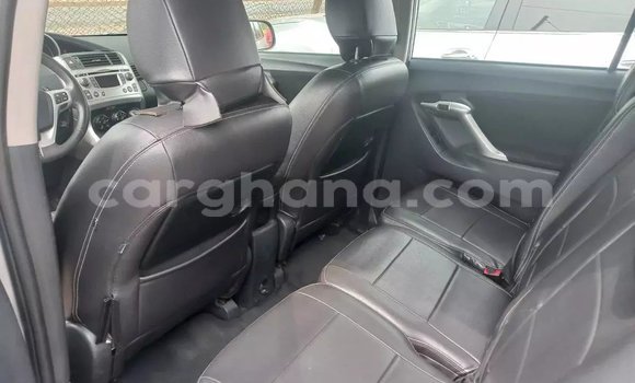 Sayi Na hannu Toyota Corolla Verso Azurfa Mota in Accra a Greater Accra Sayi Na hannu Toyota Corolla Verso Azurfa Mota in Accra a Greater Accra