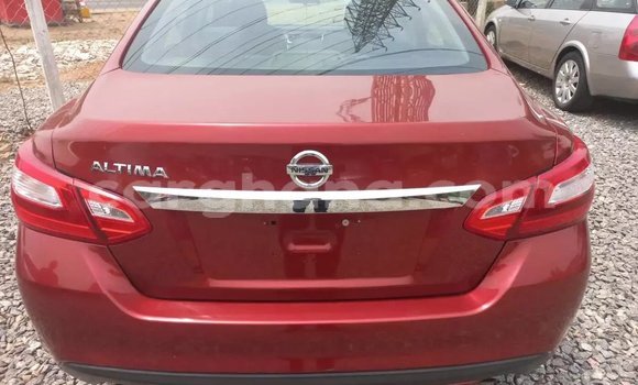 Sayi Na hannu Nissan Altima Red Mota in Accra a Greater Accra Sayi Na hannu Nissan Altima Red Mota in Accra a Greater Accra