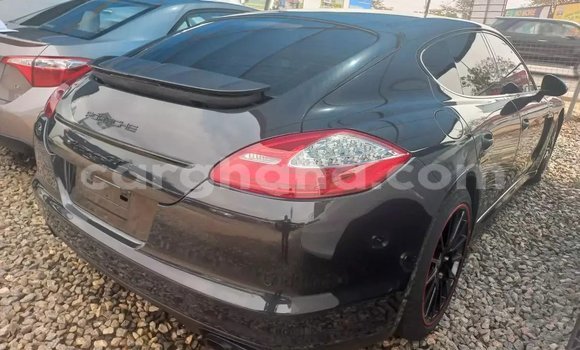 Ra Àlòkù Porsche Panamera Black Ọkọ̀ in Accra ni Greater Accra Ra Àlòkù Porsche Panamera Black Ọkọ̀ in Accra ni Greater Accra