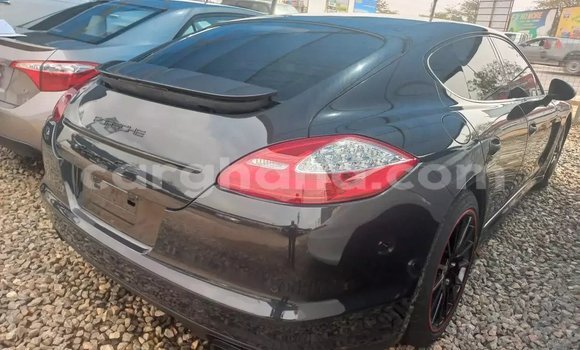 Ra Àlòkù Porsche Panamera Black Ọkọ̀ in Accra ni Greater Accra Ra Àlòkù Porsche Panamera Black Ọkọ̀ in Accra ni Greater Accra