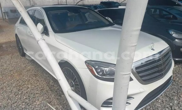 Sayi Na hannu Mercedes‒Benz S–Class White Mota in Accra a Greater Accra Sayi Na hannu Mercedes‒Benz S–Class White Mota in Accra a Greater Accra