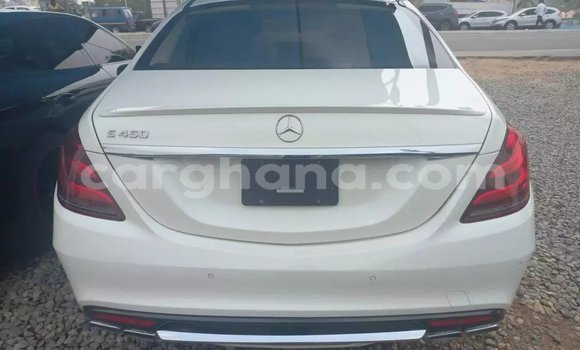 Sayi Na hannu Mercedes‒Benz S–Class White Mota in Accra a Greater Accra Sayi Na hannu Mercedes‒Benz S–Class White Mota in Accra a Greater Accra