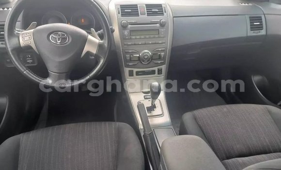 Sayi Na hannu Toyota Corolla White Mota in Accra a Greater Accra Sayi Na hannu Toyota Corolla White Mota in Accra a Greater Accra