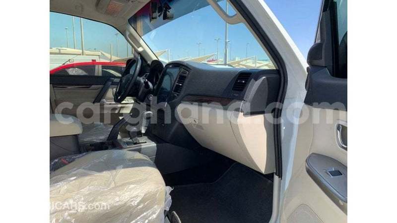 Big with watermark mitsubishi pajero ashanti import dubai 54469