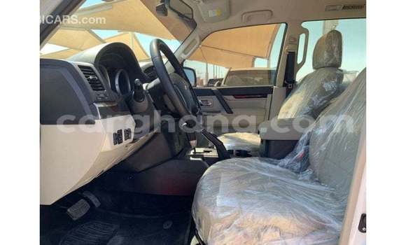 Ra Imported Mitsubishi Pajero funfun Ọkọ̀ in Import - Dubai ni Ashanti Ra Imported Mitsubishi Pajero funfun Ọkọ̀ in Import - Dubai ni Ashanti