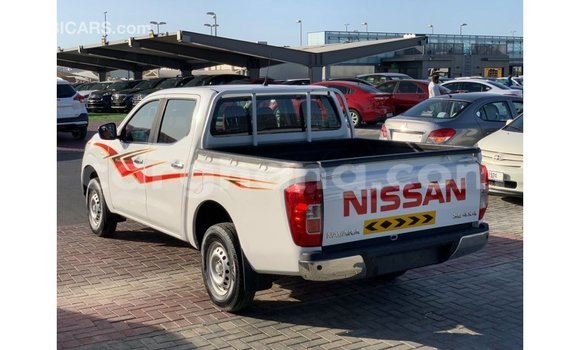 Sayi Imported Nissan Navara White Mota in Import - Dubai a Ashanti Sayi Imported Nissan Navara White Mota in Import - Dubai a Ashanti