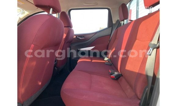 Sayi Imported Nissan Navara White Mota in Import - Dubai a Ashanti Sayi Imported Nissan Navara White Mota in Import - Dubai a Ashanti