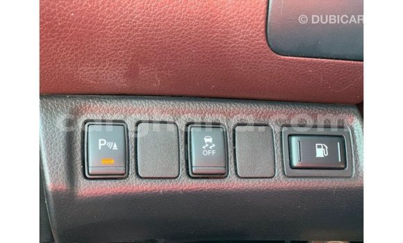 Sayi Imported Nissan Navara White Mota in Import - Dubai a Ashanti Sayi Imported Nissan Navara White Mota in Import - Dubai a Ashanti