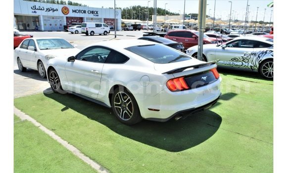 Ra Imported Ford Mustang funfun Ọkọ̀ in Import - Dubai ni Ashanti Ra Imported Ford Mustang funfun Ọkọ̀ in Import - Dubai ni Ashanti
