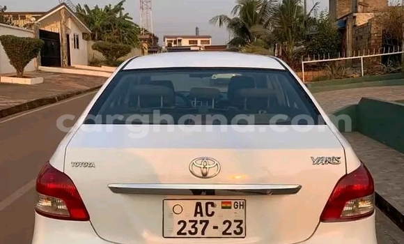 Buy Used Toyota Yaris White Car in Accra in Greater Accra Buy Used Toyota Yaris White Car in Accra in Greater Accra