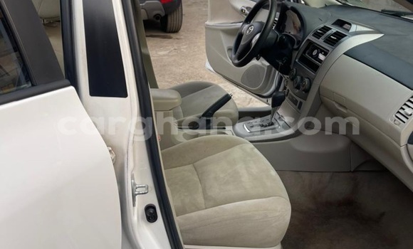 Ra Àlòkù Toyota Corolla funfun Ọkọ̀ in Sekondi–Takoradi Metropolitan ni Oorun Ra Àlòkù Toyota Corolla funfun Ọkọ̀ in Sekondi–Takoradi Metropolitan ni Oorun
