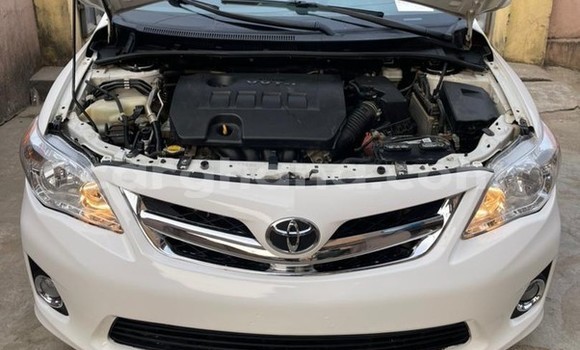 Ra Àlòkù Toyota Corolla funfun Ọkọ̀ in Sekondi–Takoradi Metropolitan ni Oorun Ra Àlòkù Toyota Corolla funfun Ọkọ̀ in Sekondi–Takoradi Metropolitan ni Oorun