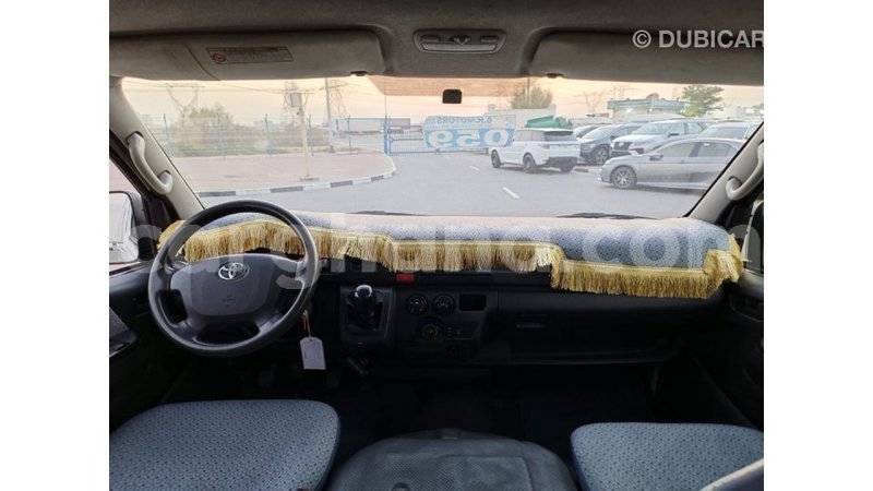 Big with watermark toyota hiace ashanti import dubai 54530