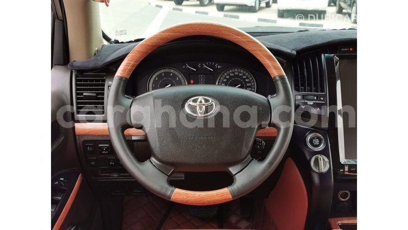 Big with watermark toyota land cruiser ashanti import dubai 54557