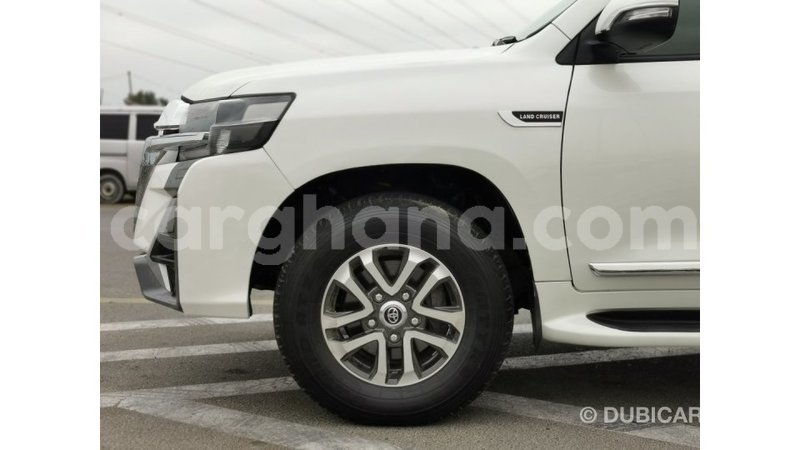 Big with watermark toyota land cruiser ashanti import dubai 54557