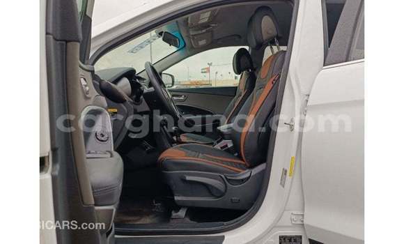 Ra Imported Hyundai Santa Fe funfun Ọkọ̀ in Import - Dubai ni Ashanti Ra Imported Hyundai Santa Fe funfun Ọkọ̀ in Import - Dubai ni Ashanti