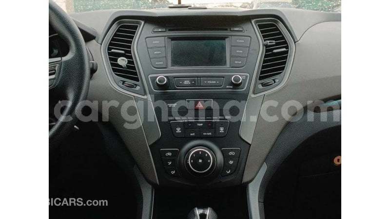 Big with watermark hyundai santa fe ashanti import dubai 54558