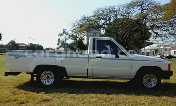 Buy Used Toyota Hilux White Car in Abokobi in Greater Accra