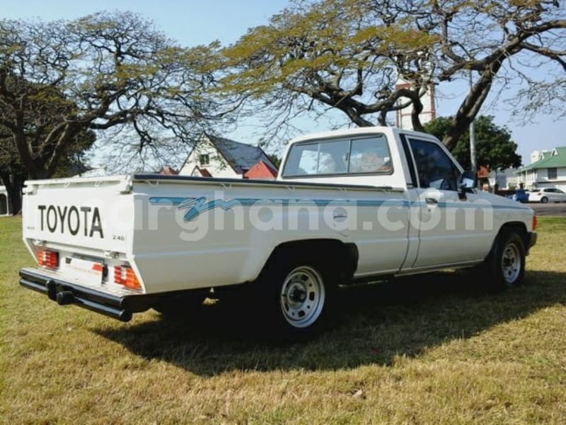 Big with watermark toyota hilux greater accra abokobi 9898