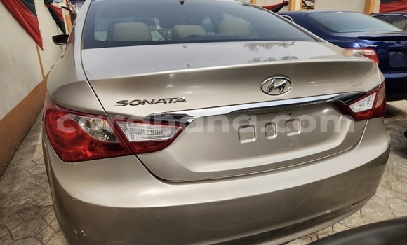 Buy Used Hyundai Sonata Silver Car in Accra in Greater Accra Buy Used Hyundai Sonata Silver Car in Accra in Greater Accra