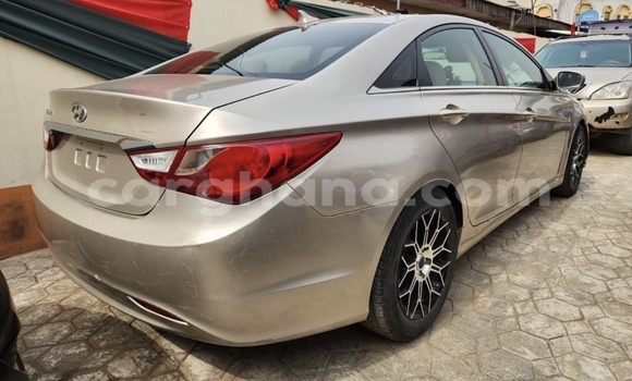 Buy Used Hyundai Sonata Silver Car in Accra in Greater Accra Buy Used Hyundai Sonata Silver Car in Accra in Greater Accra