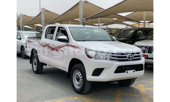 Ra Imported Toyota Hilux funfun Ọkọ̀ in Import - Dubai ni Ashanti Ra Imported Toyota Hilux funfun Ọkọ̀ in Import - Dubai ni Ashanti