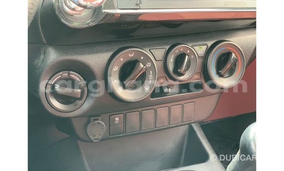 Ra Imported Toyota Hilux funfun Ọkọ̀ in Import - Dubai ni Ashanti Ra Imported Toyota Hilux funfun Ọkọ̀ in Import - Dubai ni Ashanti