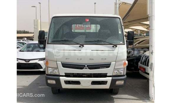 Buy Import Mitsubishi Carisma White Car in Import - Dubai in Ashanti Buy Import Mitsubishi Carisma White Car in Import - Dubai in Ashanti
