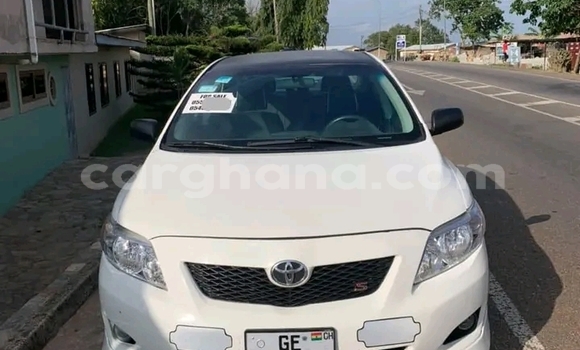 Buy Used Toyota Corolla White Car in Accra in Greater Accra
