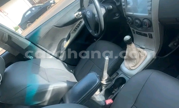 Sayi Na hannu Toyota Corolla White Mota in Accra a Greater Accra Sayi Na hannu Toyota Corolla White Mota in Accra a Greater Accra
