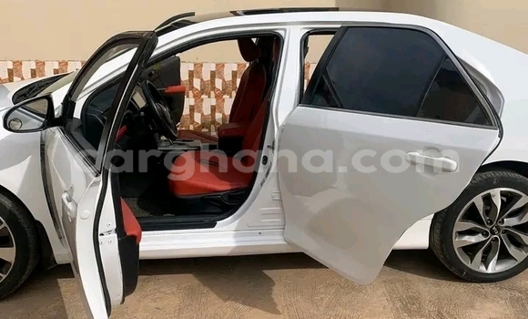 Buy Used Toyota Camry White Car in Accra in Greater Accra Buy Used Toyota Camry White Car in Accra in Greater Accra