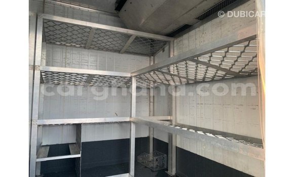 Ra Imported Mitsubishi i funfun Ọkọ̀ in Import - Dubai ni Ashanti Ra Imported Mitsubishi i funfun Ọkọ̀ in Import - Dubai ni Ashanti