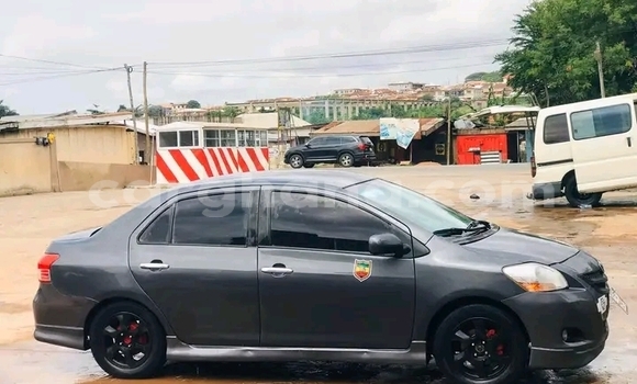 Ra Àlòkù Toyota Yaris Black Ọkọ̀ in Accra ni Greater Accra Ra Àlòkù Toyota Yaris Black Ọkọ̀ in Accra ni Greater Accra