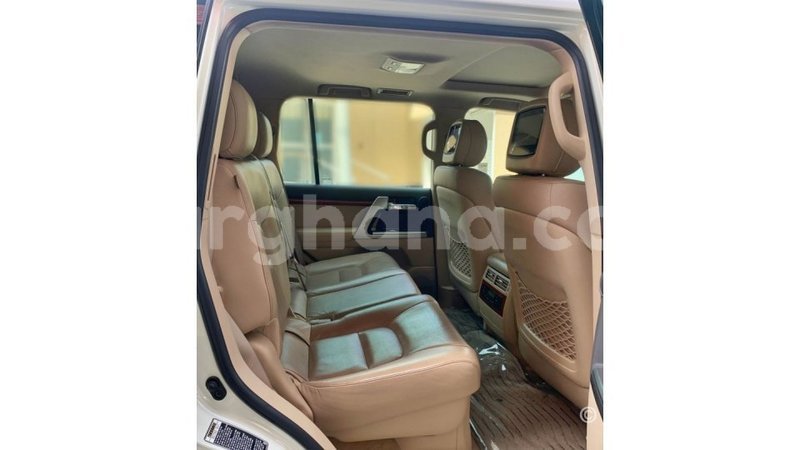 Big with watermark toyota land cruiser ashanti import dubai 54621