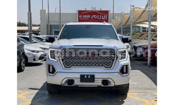 Buy Import GMC Sierra White Car in Import - Dubai in Ashanti Buy Import GMC Sierra White Car in Import - Dubai in Ashanti