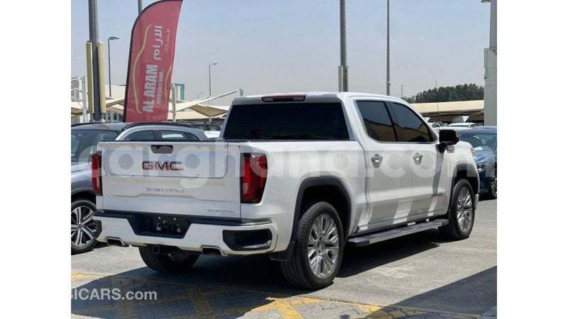 Big with watermark gmc sierra ashanti import dubai 54648