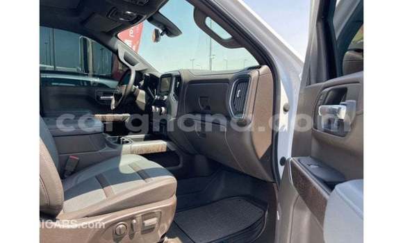 Buy Import GMC Sierra White Car in Import - Dubai in Ashanti Buy Import GMC Sierra White Car in Import - Dubai in Ashanti