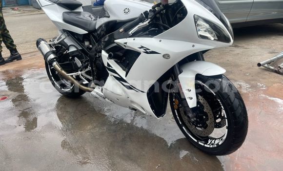 Buy New Yamaha R1 White Bike in Sekondi–Takoradi Metropolitan in Western Buy New Yamaha R1 White Bike in Sekondi–Takoradi Metropolitan in Western