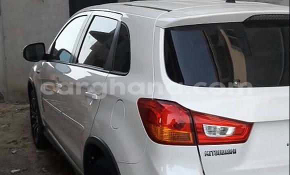 Buy Used Mitsubishi Outlander White Car in Tema in Greater Accra