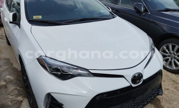 Ra Àlòkù Toyota Corolla funfun Ọkọ̀ in Sekondi–Takoradi Metropolitan ni Oorun