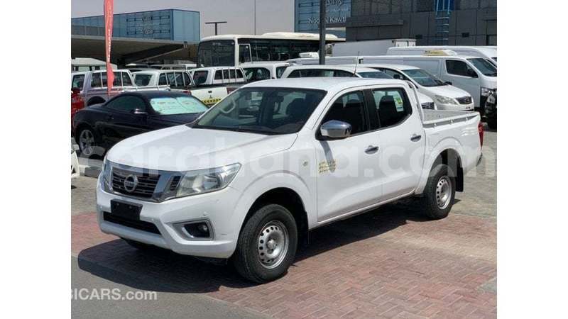 Big with watermark nissan navara ashanti import dubai 54680