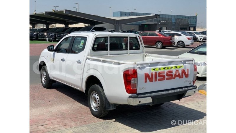 Big with watermark nissan navara ashanti import dubai 54680