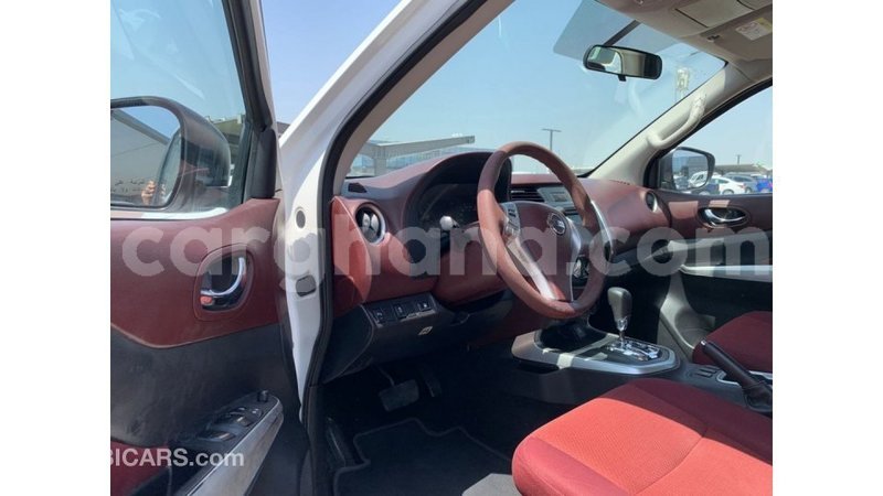 Big with watermark nissan navara ashanti import dubai 54680