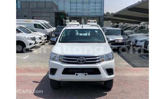 Buy Import Toyota Hilux White Car in Import - Dubai in Ashanti Buy Import Toyota Hilux White Car in Import - Dubai in Ashanti